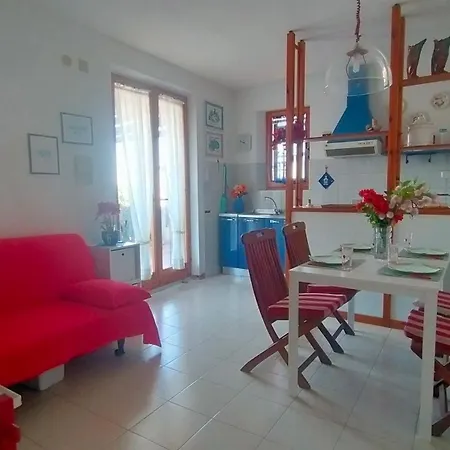 Σπίτι διακοπών Trilocale Con Giardino E Posto Auto- Cod 504 *